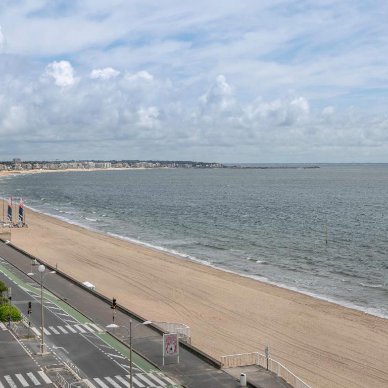Appartement pour 6, vue mer à 40m de la plage - Apartment - 18