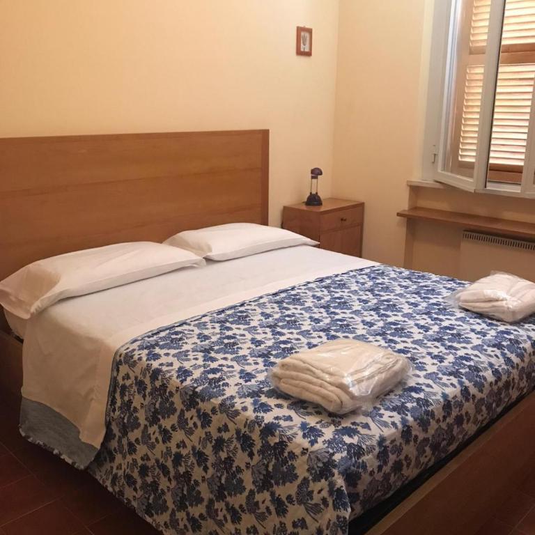 Sirolo trilocale, 2 camere a letti piani a ridosso del centro - Three-Bedroom Apartment - 7