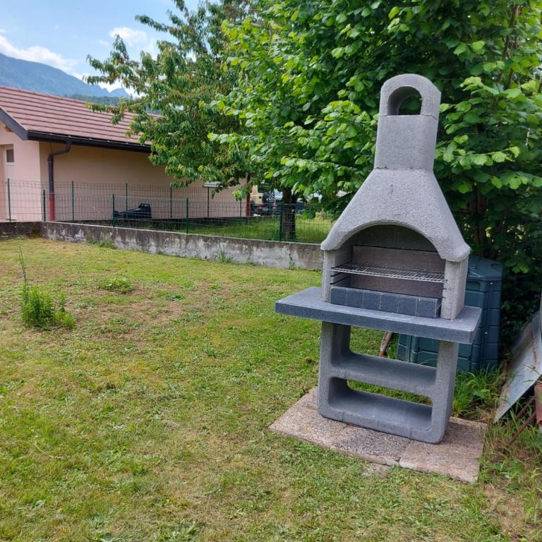 Entre lac et montagne, côté calme, spacieux 3 pièces avec grand jardin - Appartement - 4