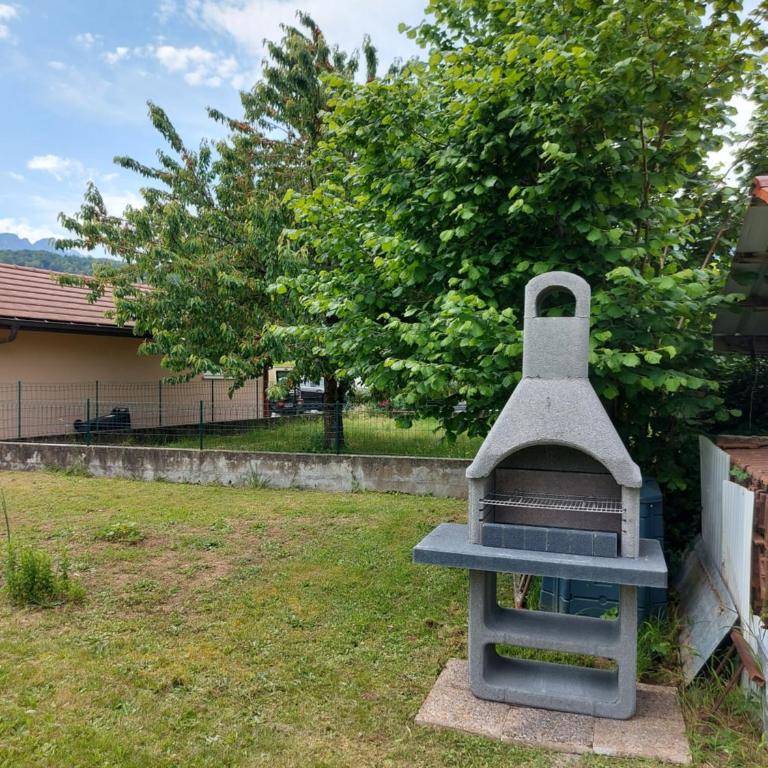 Entre lac et montagne, côté calme, spacieux 3 pièces avec grand jardin - Appartement - 18