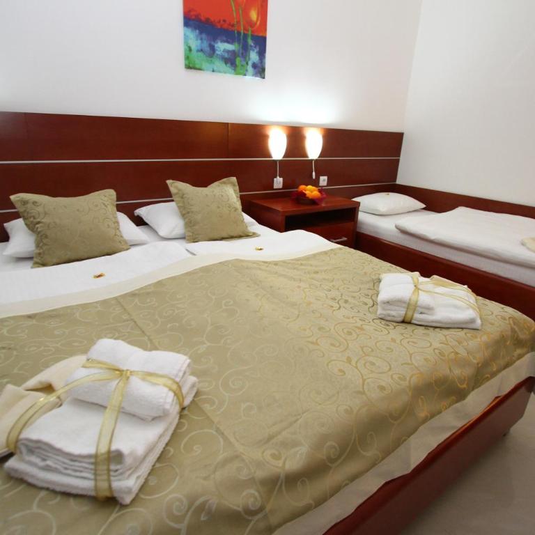 Guesthouse Villa Inn - Economy Triple Room - 2