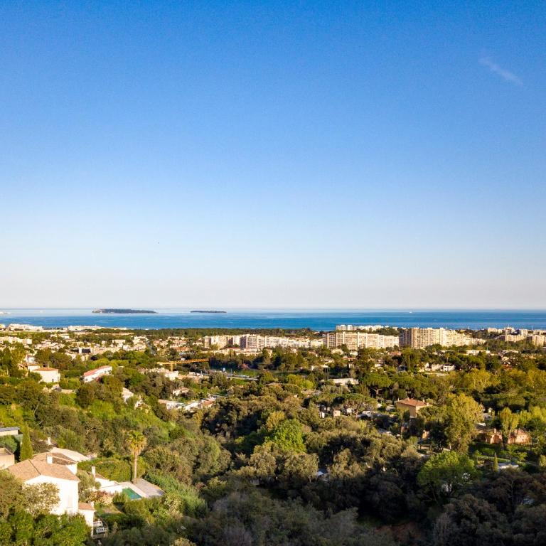 Appartement Vue Mer Mandelieu - Appartamento con 2 Camere da Letto - 1