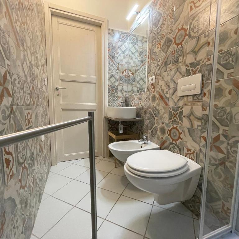 Casa Arborea - Appartamento con 4 Camere da Letto e Balcone - 5