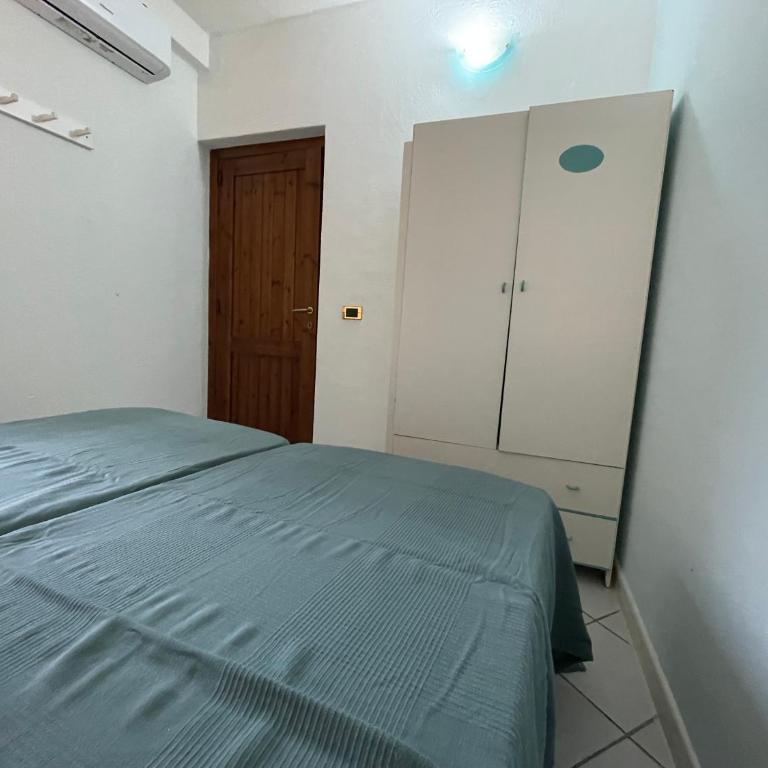 Casa Arborea - Appartamento con 4 Camere da Letto e Balcone - 19
