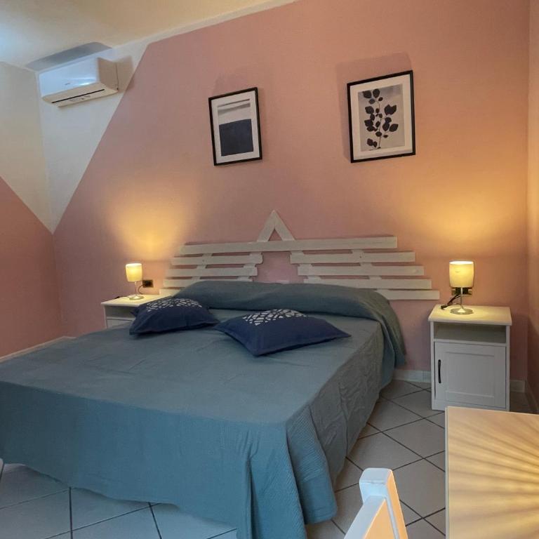 Casa Arborea - Appartamento con 4 Camere da Letto e Balcone - 11