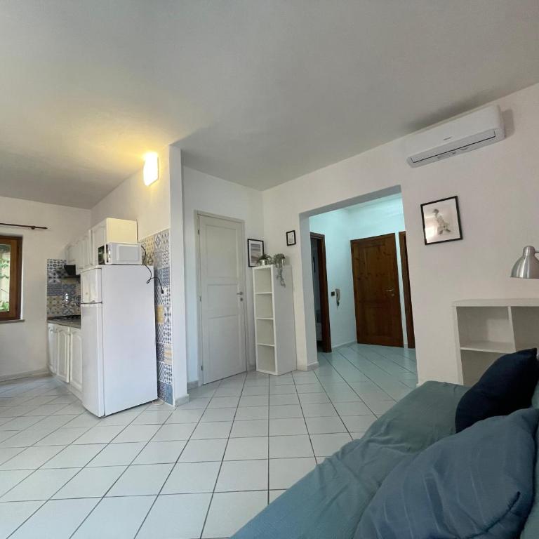 Casa Arborea - Appartamento con 4 Camere da Letto e Balcone - 29