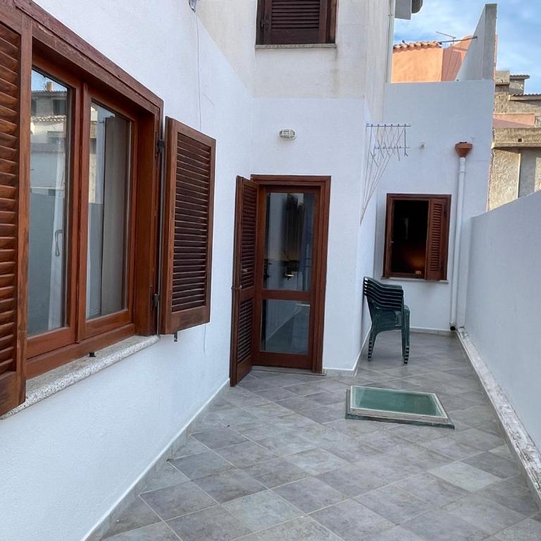 Casa Arborea - Appartamento con 4 Camere da Letto e Balcone - 31