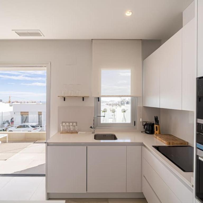 Precioso y luminoso apartamento en Benidorm - Appartamento con 2 Camere da Letto, Terrazza e Vista Mare - 48