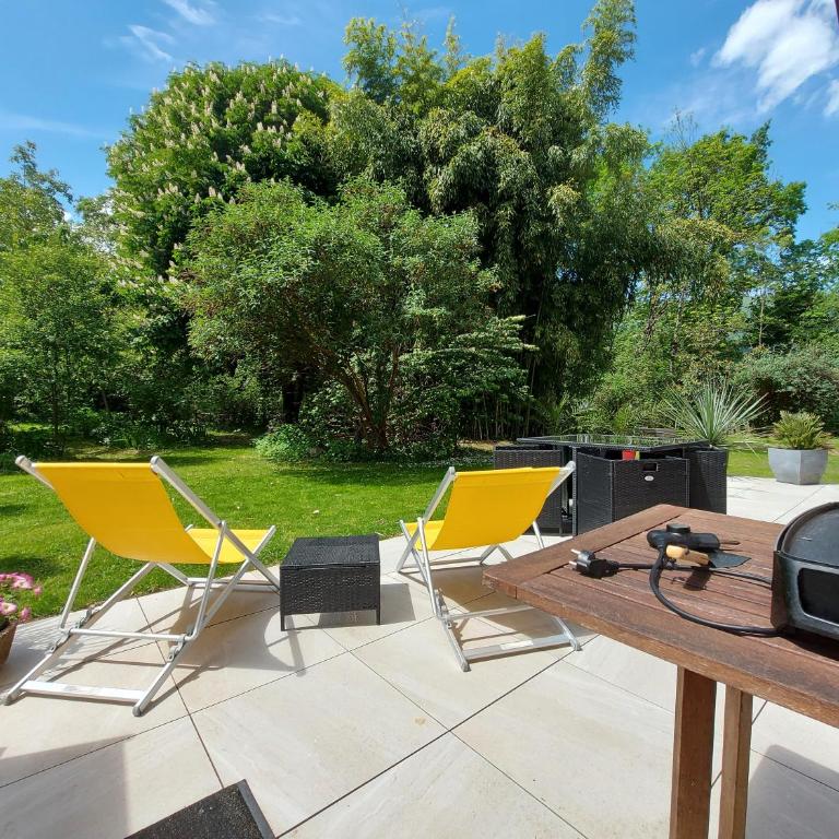 Centre St Jorioz : Charmant et spacieux studio avec terrasse et jardin privatif - Studio - 1
