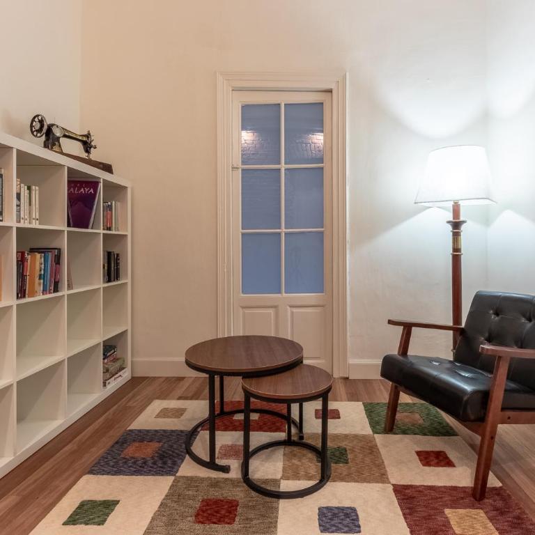 Encantador apartamento en el casco antiguo de Bilbao - Two-Bedroom Apartment - 9