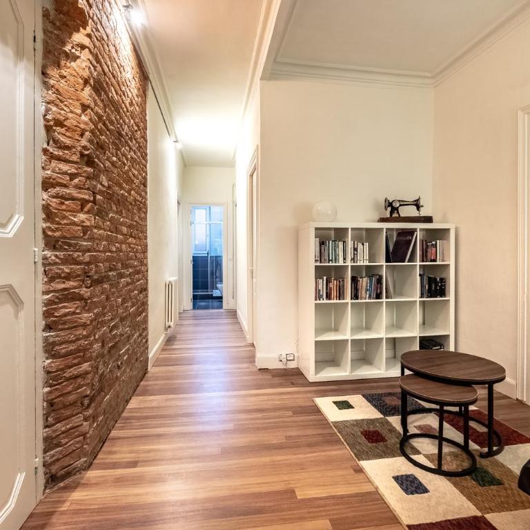 Encantador apartamento en el casco antiguo de Bilbao - Two-Bedroom Apartment - 12