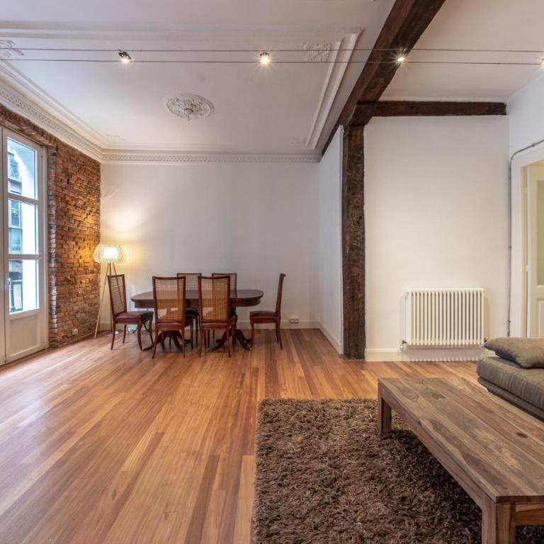 Encantador apartamento en el casco antiguo de Bilbao - Two-Bedroom Apartment - 22