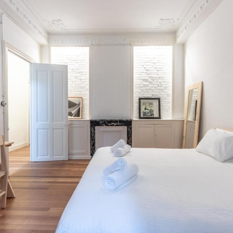 Encantador apartamento en el casco antiguo de Bilbao - Two-Bedroom Apartment - 26