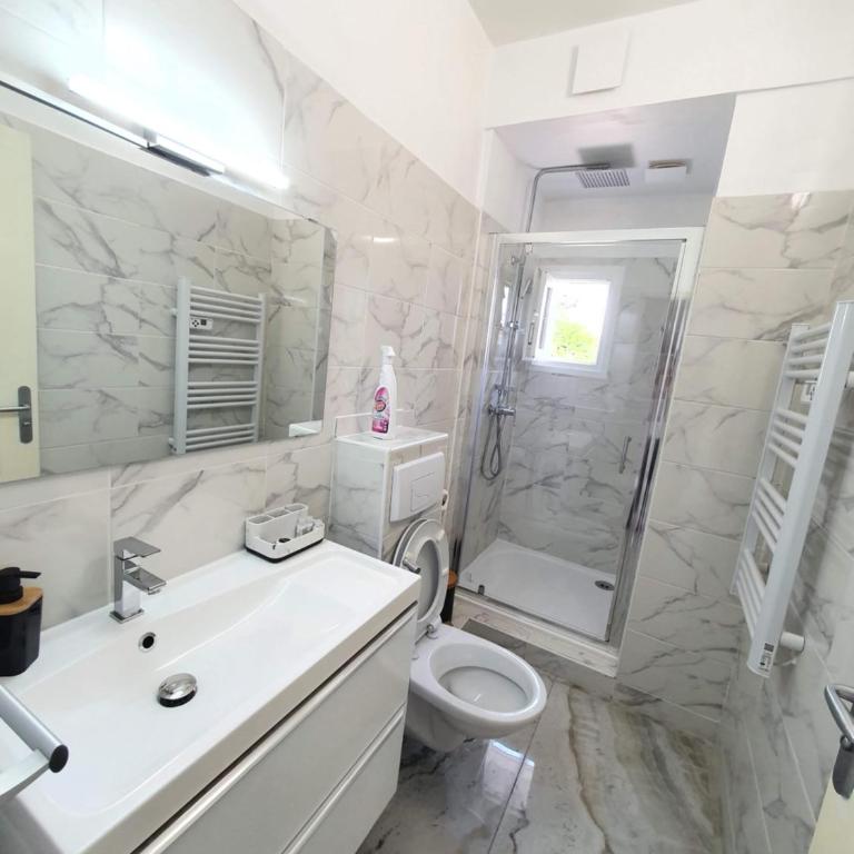 Logement entier avec grand jardin et parking WIFI 6 et Fibre - Apartment mit 2 Schlafzimmern - 28