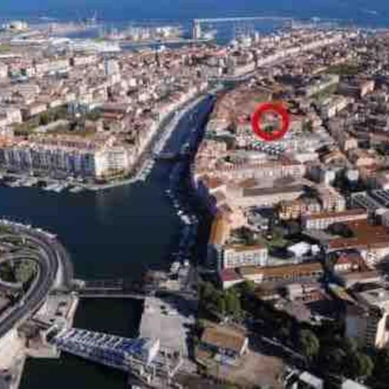 Centre ville proche des quais, avec parking privé - Apartamento de 1 dormitorio - 15