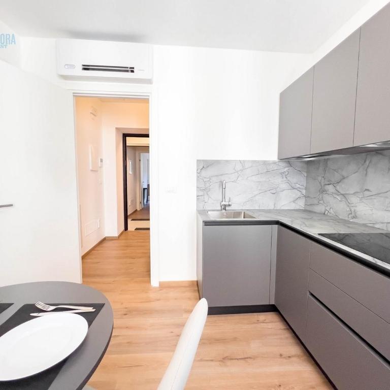 Palazzo Saba Tirabora Short Rent - Monolocale - 1