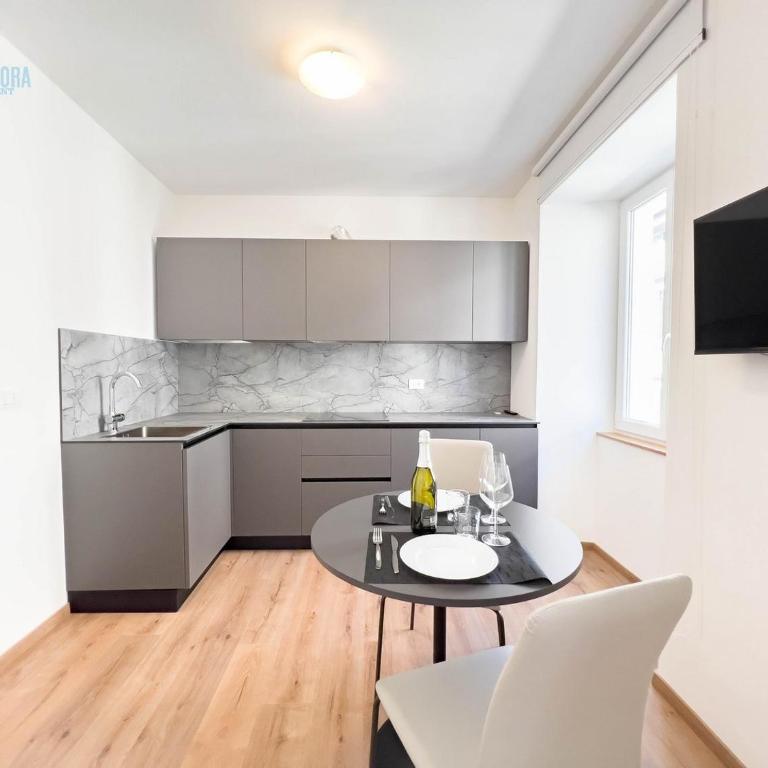 Palazzo Saba Tirabora Short Rent - Monolocale - 14