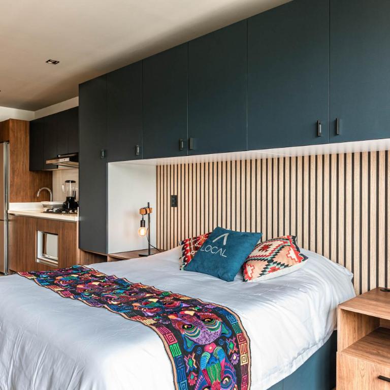 Be Local Aparthotel - Loft with balcony & kitchenette - 3