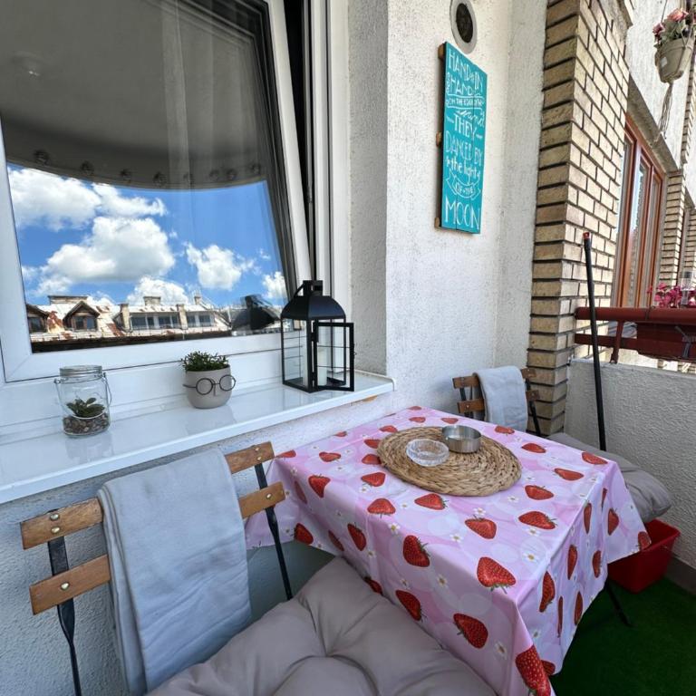 Aurelio Centar Apartment with Balcony and Free parking - One-Bedroom Apartment - 30