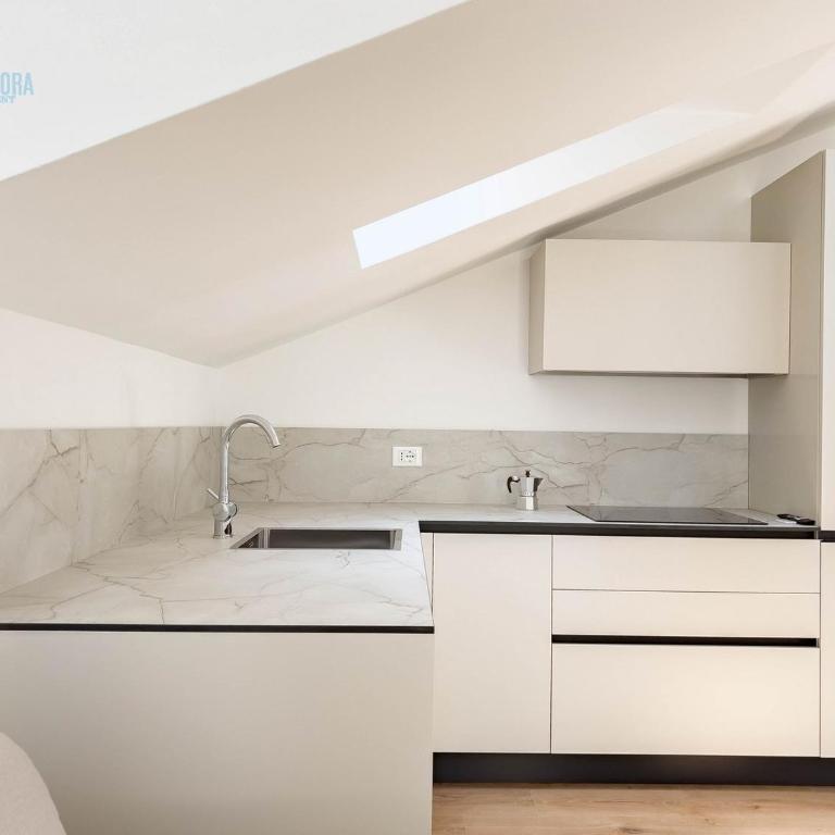 Palazzo Saba Tirabora Short Rent - Appartamento con 2 Camere da Letto - 7