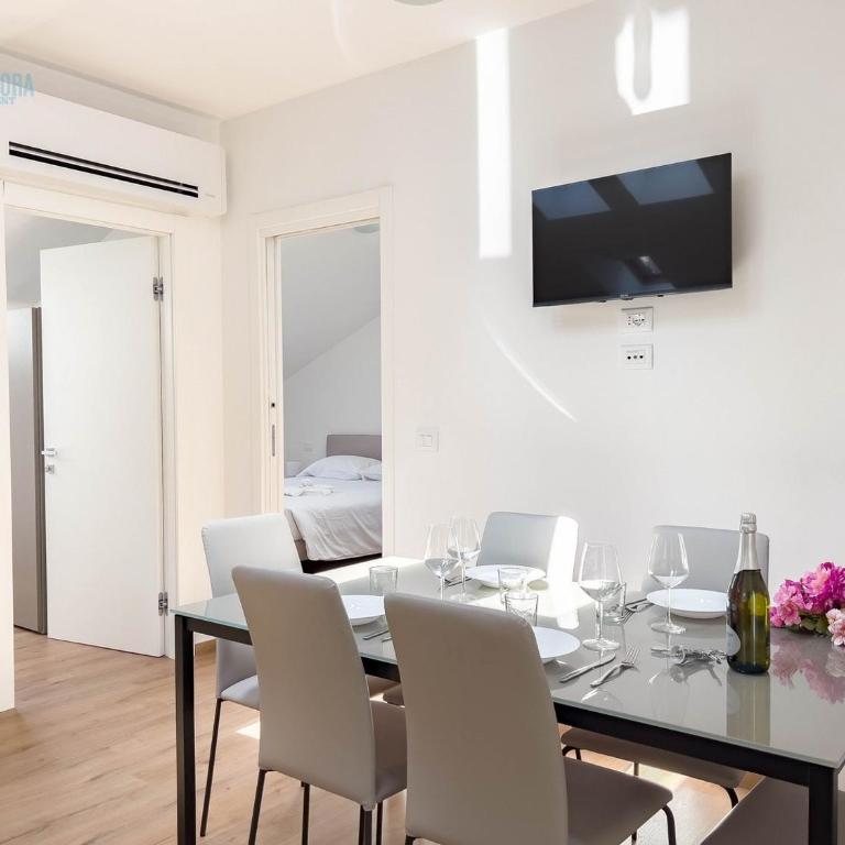 Palazzo Saba Tirabora Short Rent - Appartamento con 2 Camere da Letto - 4