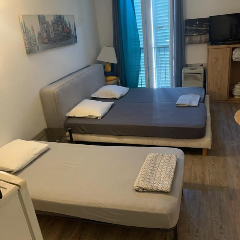 AJACCIO CATHEDRALE AU COEUR DE LA CITEE IMPERIALE POUR 3 a 4 PERS PROCHE DES PLUS BELLES PLAGES ET DE TOUTES COMMODITES PORT A 2MN - Apartment - 5