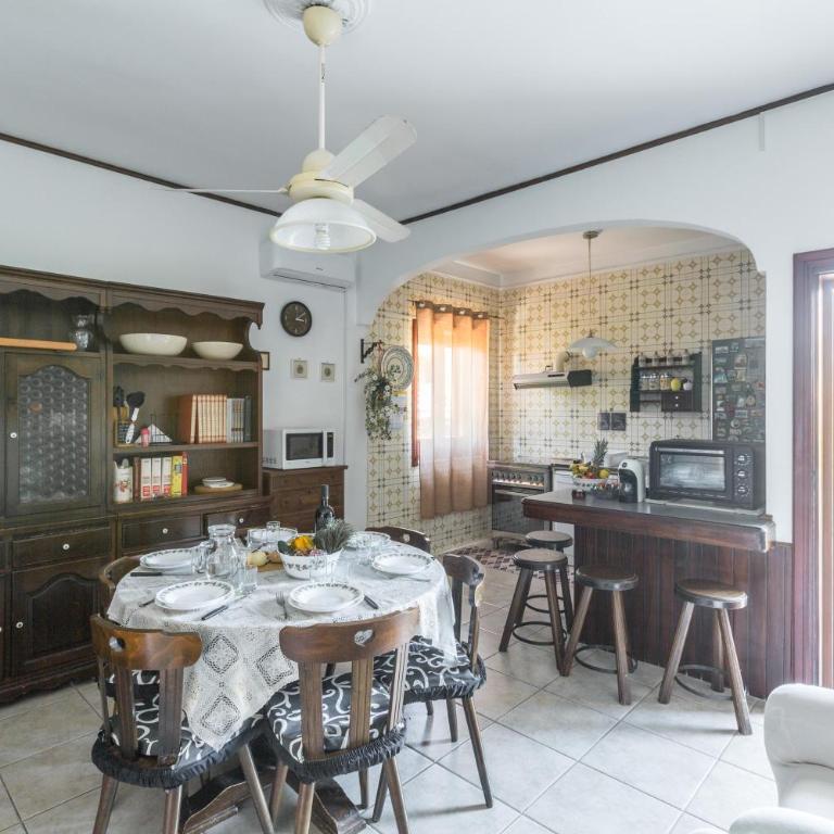 Villa Bea by BarbarHouse - Five-Bedroom House - 5