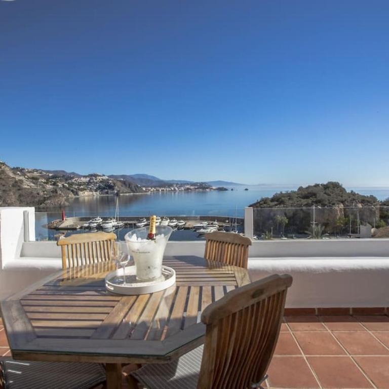 Precioso adosado con jacuzzi en Marina del Este - Casa de 3 dormitorios - 3