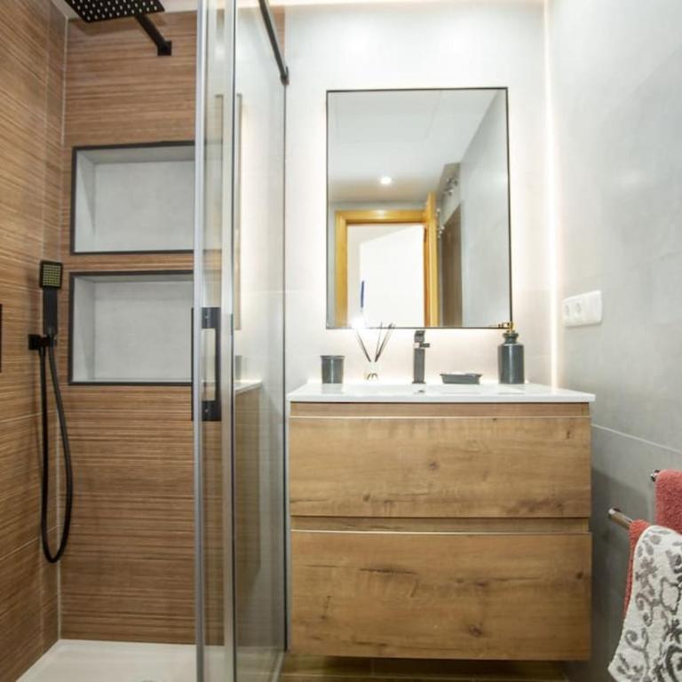 Precioso adosado con jacuzzi en Marina del Este - Casa de 3 dormitorios - 22