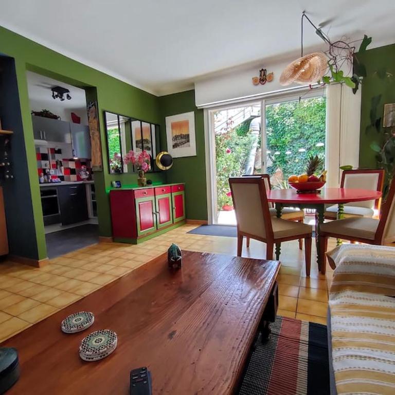 Appartement coloré terrasse 2, 4 personnes - Appartement 2 Chambres - 2