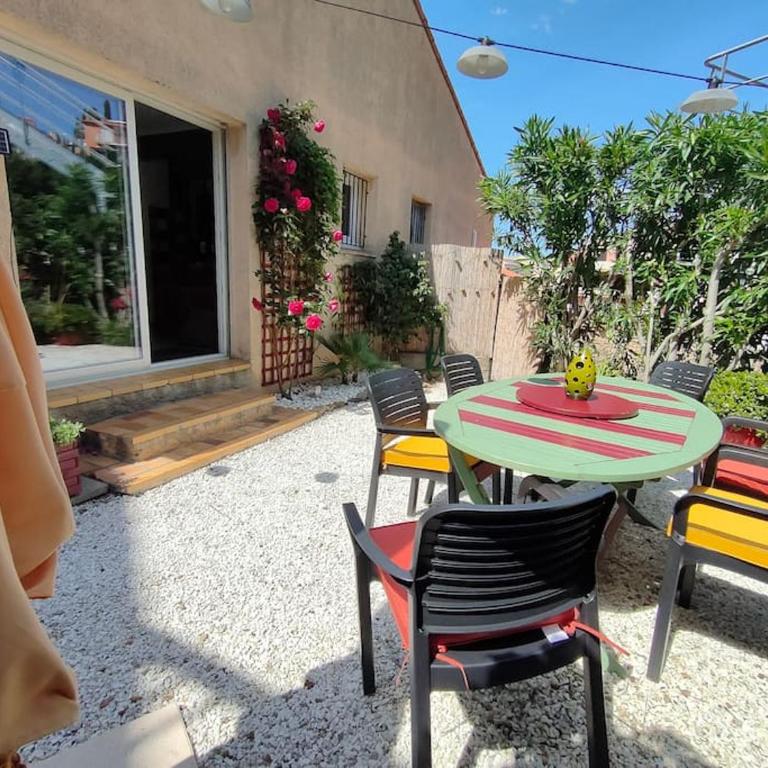 Appartement coloré terrasse 2, 4 personnes - Appartement 2 Chambres - 18
