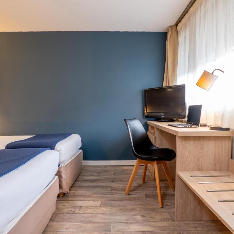 Kyriad Digne-Les-Bains - Chambre Lits Jumeaux - 9