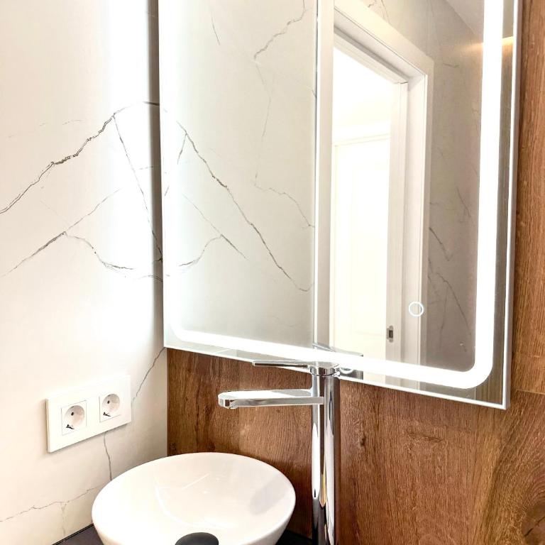 Sun Island - Two-Bedroom Apartment - 23