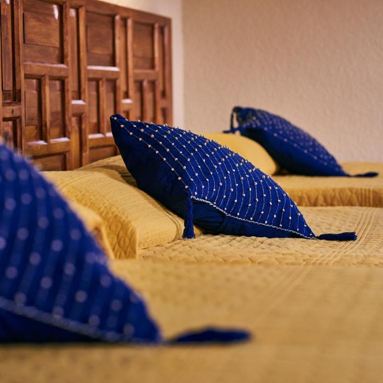 Hotel Palacio de Moctezuma - Family Room - 8