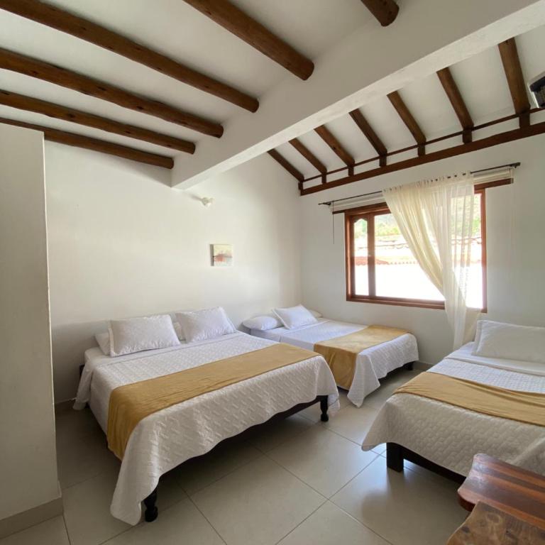 Hospedaje Villa Monica - Family Room with Mountain View - 2