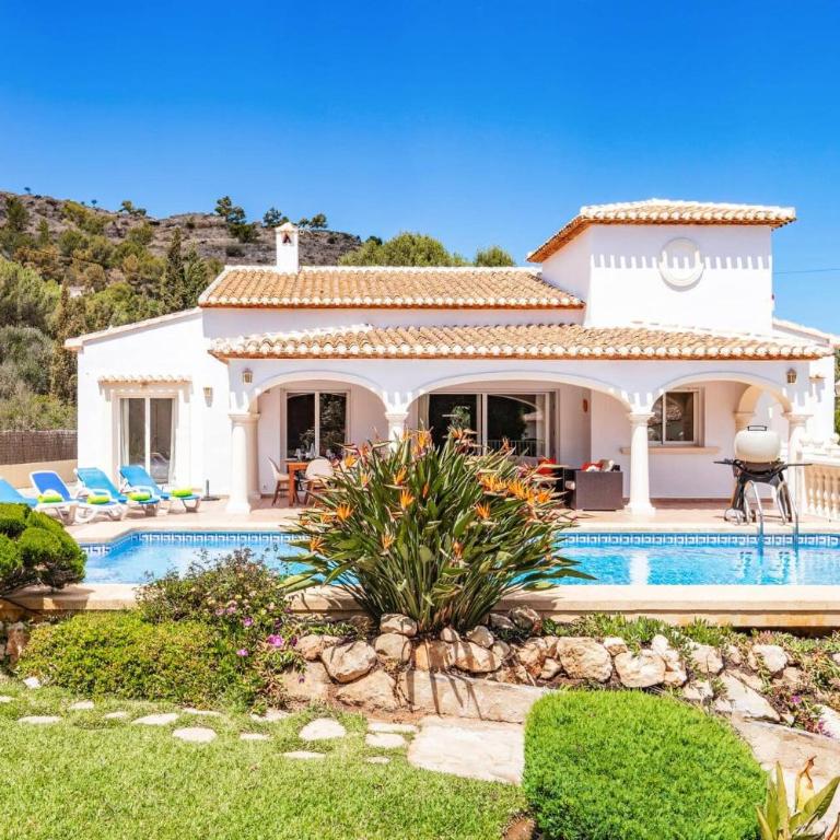Villa Elemed by Villa Plus - Villa - 17