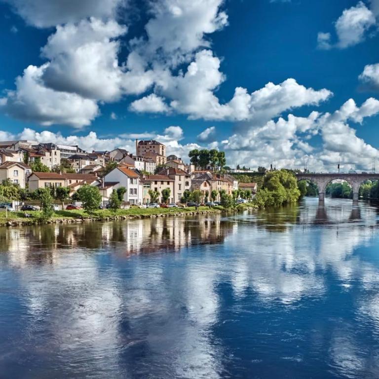 Limoges, résidence fermée, 3 chambres, piscine, parking, 6 pers - Maison 3 Chambres - 27