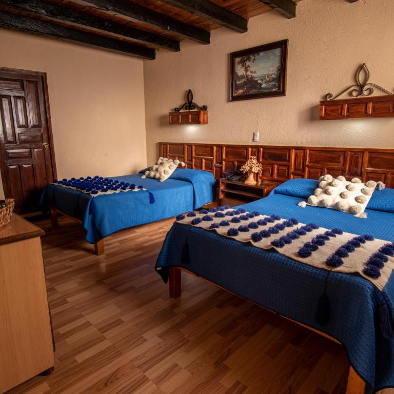 Hotel Palacio de Moctezuma - Quadruple Room - 1