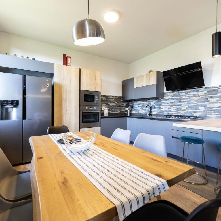 San Zeno Nascosta by Reasy&Busy - Two-Bedroom Apartment - 23