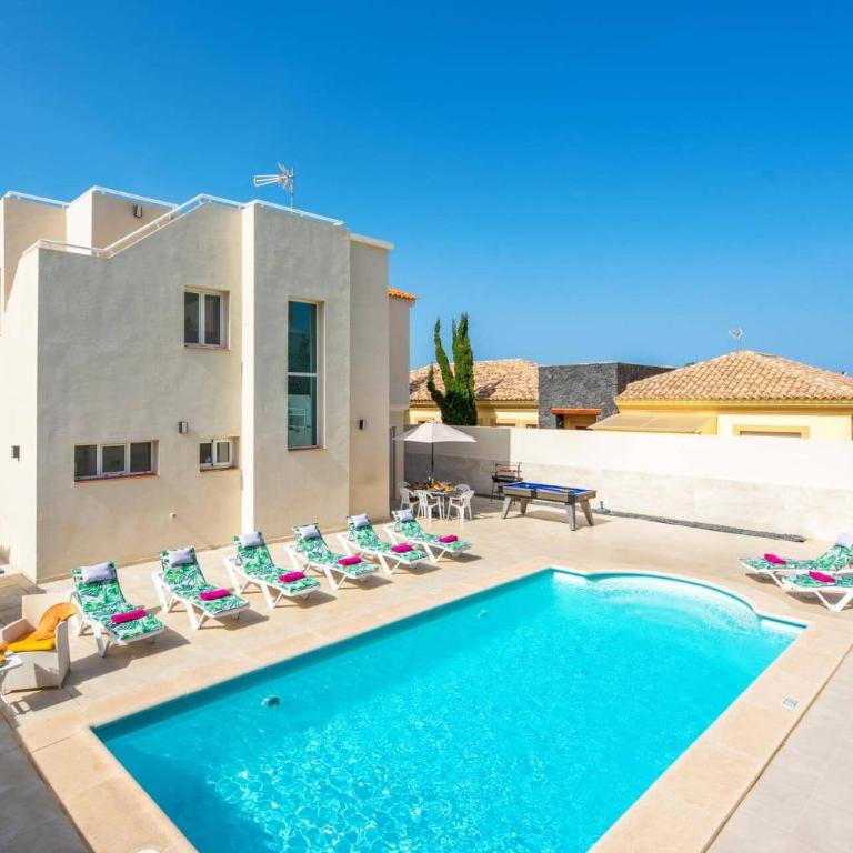 Villa Alegria by Villa Plus - Villa - 1