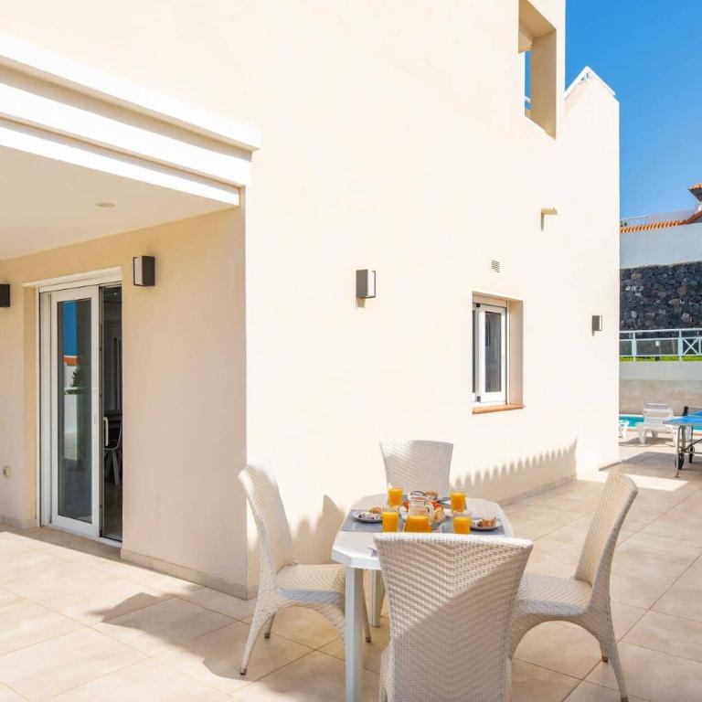 Villa Alegria by Villa Plus - Villa - 24