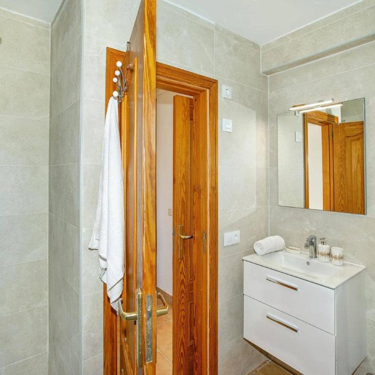 Villa Hort de Siller by Villa Plus - Villa - 29
