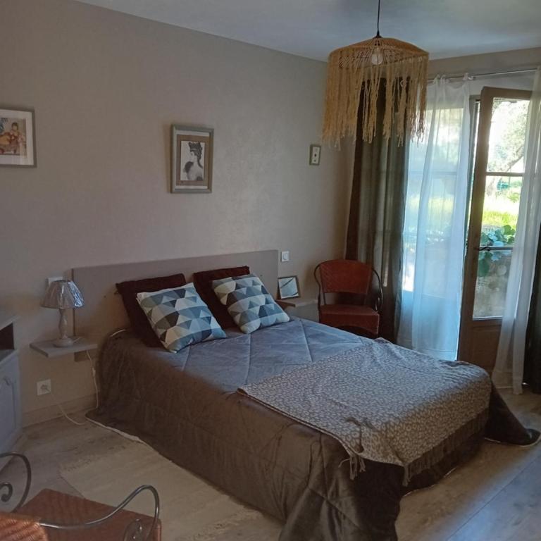 Bel appartement indépendant dans un mas provençal - Appartement 2 Chambres - 6