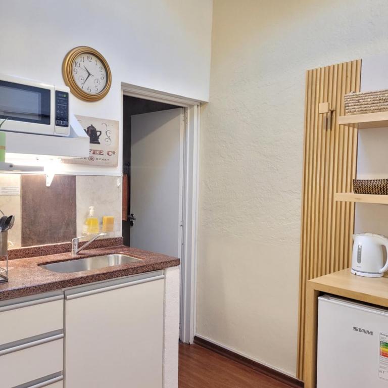 "Casa Amalia Apartamentos" Plaza Italia y Av Arístides a 50mts, lugar con jardín - Estudio - 13