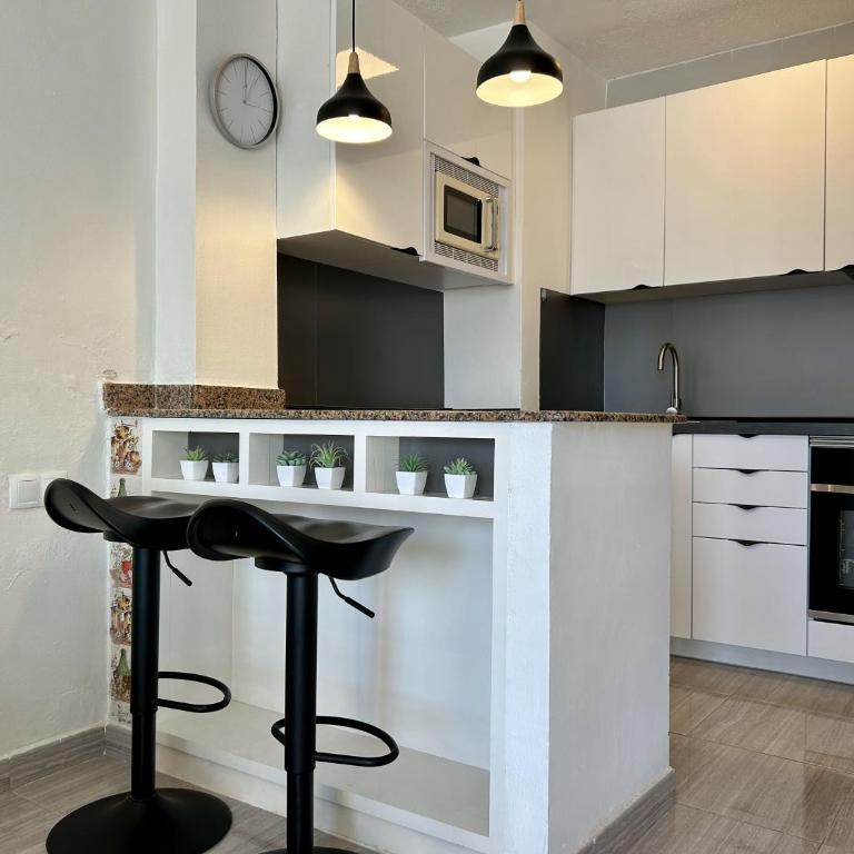 Loft 'Sol y Sal' Primera línea frente al mar y paseo marítimo - Apartamento de 1 dormitorio - 12