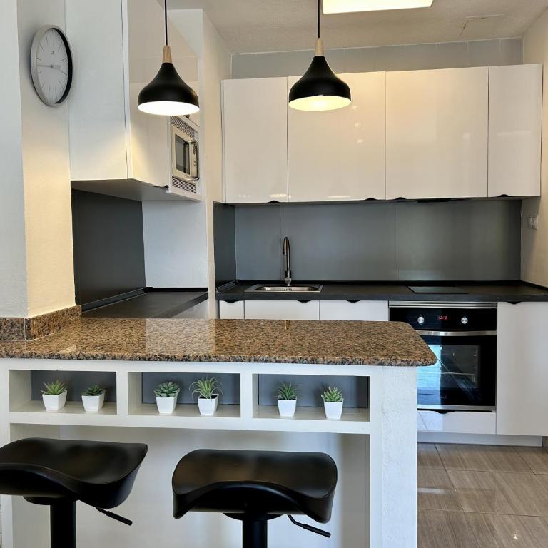 Loft 'Sol y Sal' Primera línea frente al mar y paseo marítimo - Apartamento de 1 dormitorio - 7