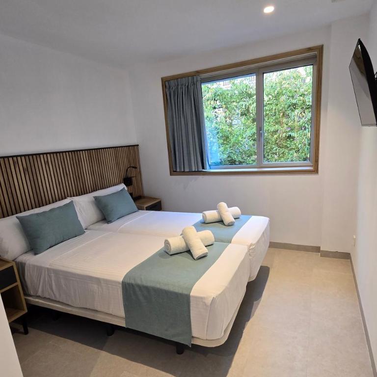 Hostal Rambla 24 by Holihome - Twin Room - 7
