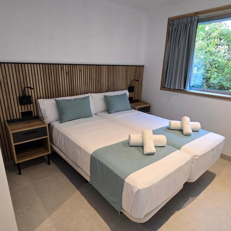 Hostal Rambla 24 by Holihome - Twin Room - 9