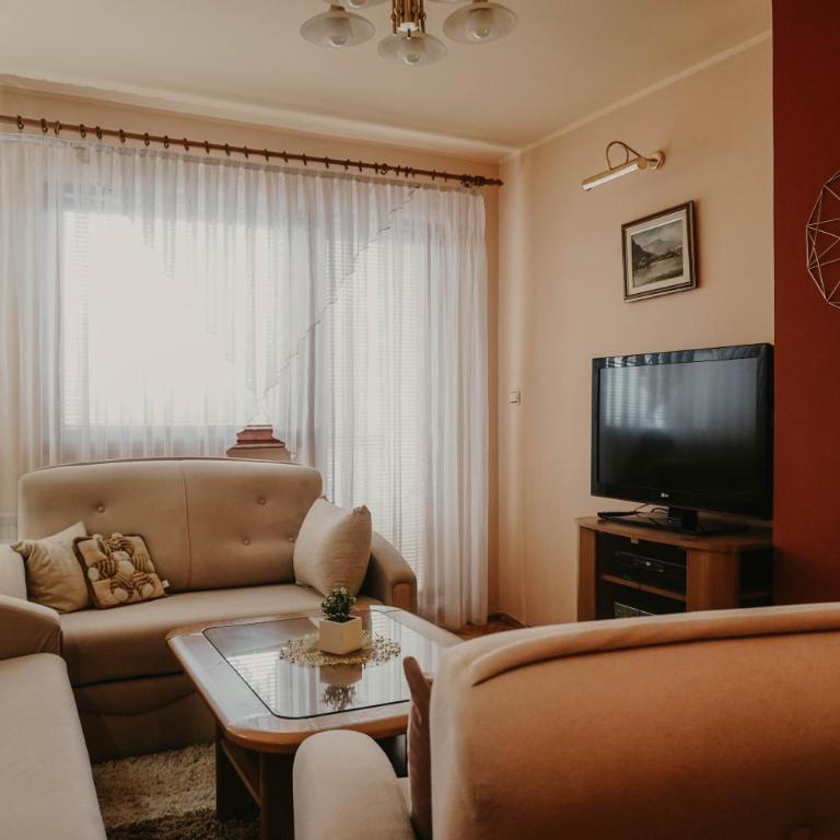 3-Bedroom Residence - Prime Location with City View and Parking - Apartman sa 3 Spavaće Sobe - 17
