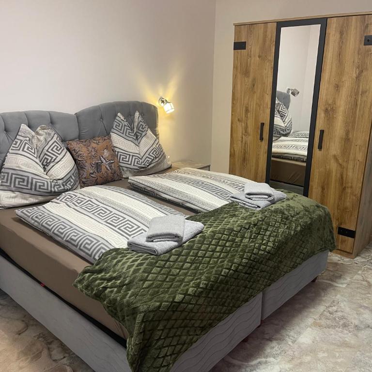 Apartments in elegant Villa am Red Bull Ring in Spielberg - Villa - 23